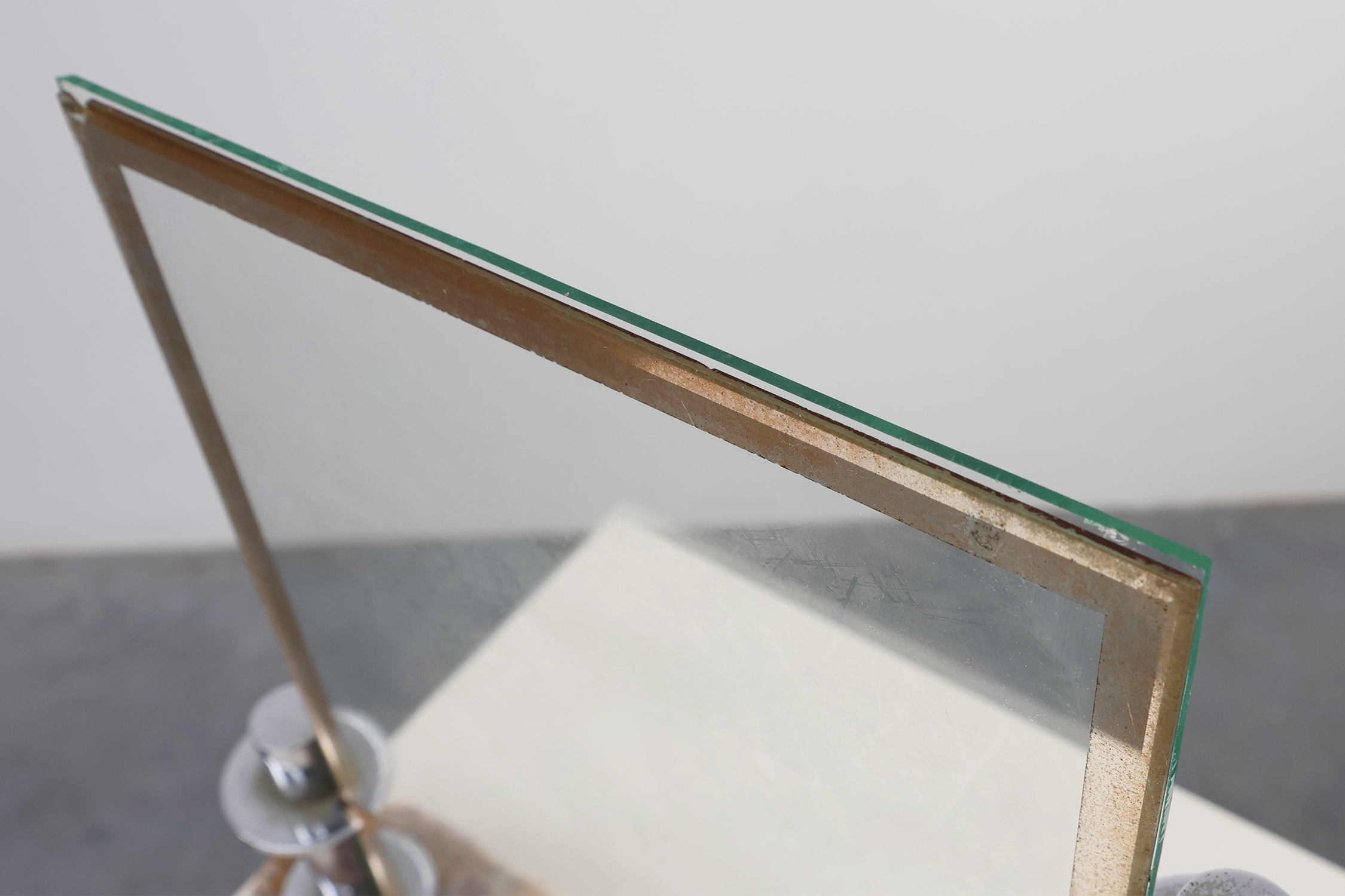 Art Deco picture frame with marble base, France 1920sthumbnail